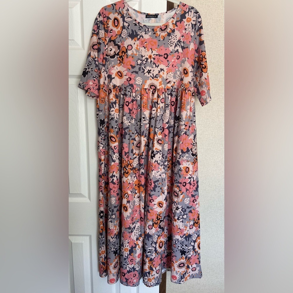 JustFashionNow Floral Maxi Dress Pink Orange Grey Empire Waist Pockets Size‎ M